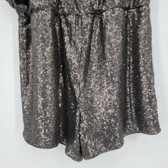 Venus Off the Shoulder Shorts Romper XL Sequin Embellished Asymmetrical Gray NWT - Picture 8 of 11